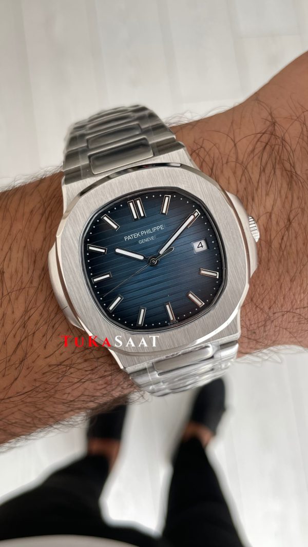 Patek Philippe Nautilus Mavi 5711 Replika Saat Patek Philippe Nautilus Mavi 5711 Replika Saat