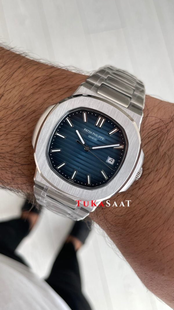 Patek Philippe Nautilus Mavi 5711 Replika Saat Patek Philippe Nautilus Mavi 5711 Replika Saat
