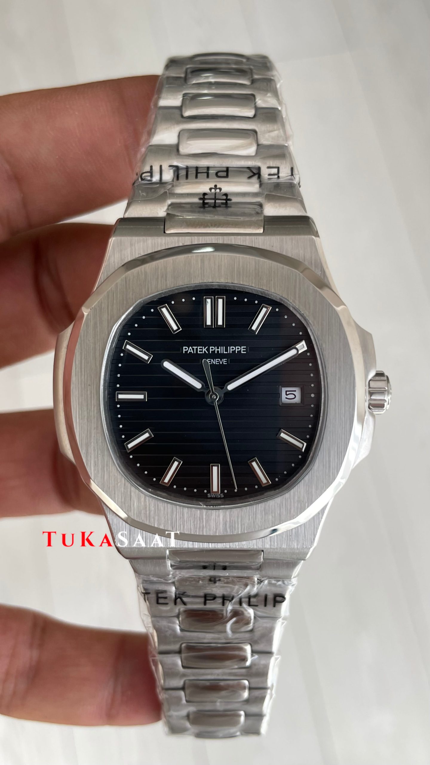 Patek Philippe Nautilus Siyah Kadran 5711 Silver 40 mm Replika Saat Patek Philippe Nautilus Siyah Kadran 5711 Silver 40 mm Replika Saat