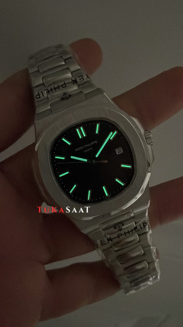 Patek Philippe Nautilus Siyah Kadran 5711 Silver 40 mm Replika Saat Patek Philippe Nautilus Siyah Kadran 5711 Silver 40 mm Replika Saat