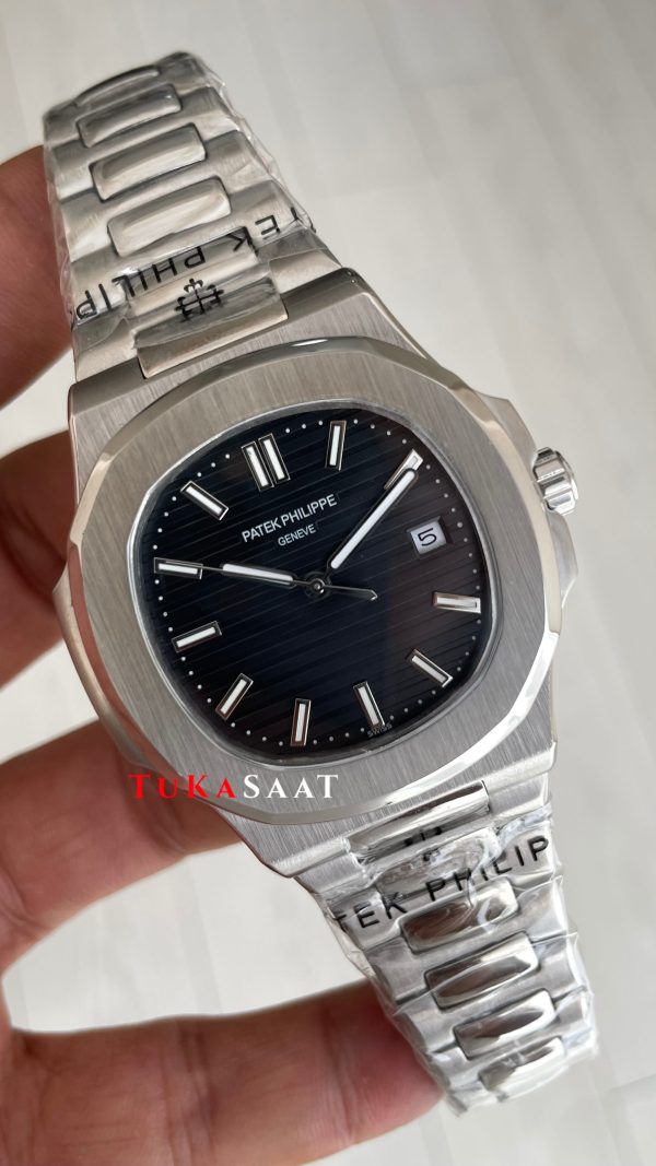 Patek Philippe Nautilus Siyah Kadran 5711 Silver 40 mm Replika Saat Patek Philippe Nautilus Siyah Kadran 5711 Silver 40 mm Replika Saat