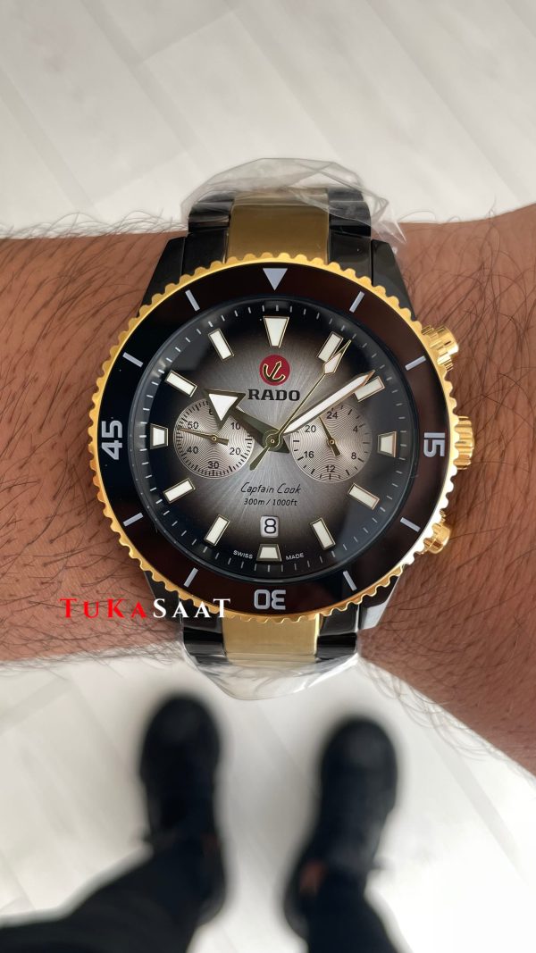 Rado Captain Cook Siyah Chronograph Gold & Black PVD
