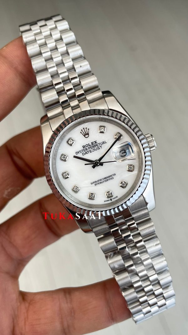 Rolex Datejust Taşlı Beyaz Kadın Saati 126233 Mother of Pearl Diamond White Dial Two Tone 36 mm Jubilee Replika Saat Rolex Datejust Taşlı Beyaz Kadın Saati 126233 Mother of Pearl Diamond White Dial Two Tone 36 mm Jubilee Replika Saat