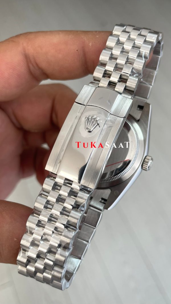 Rolex Datejust Taşlı Beyaz Kadın Saati 126233 Mother of Pearl Diamond White Dial Two Tone 36 mm Jubilee Replika Saat Rolex Datejust Taşlı Beyaz Kadın Saati 126233 Mother of Pearl Diamond White Dial Two Tone 36 mm Jubilee Replika Saat