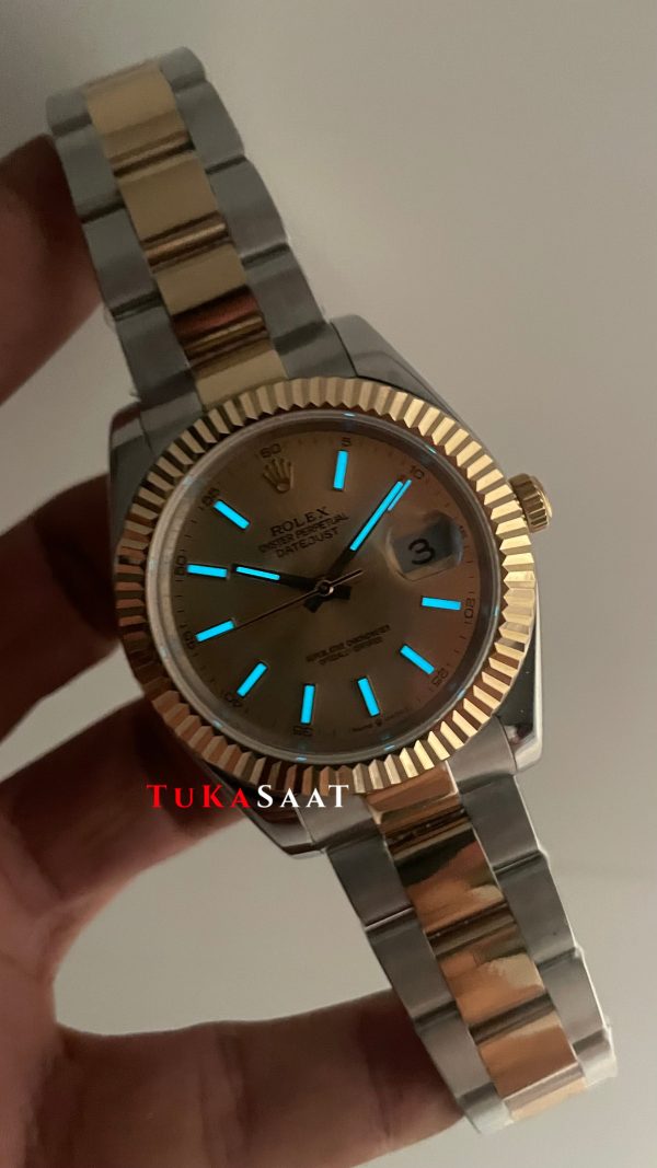 Rolex Datejust Champagne 126333 Oyster Two Tone Gold Şampanya Kadran 41mm Replika Saat Rolex Datejust Champagne 126333 Oyster Two Tone Gold Şampanya Kadran 41mm Replika Saat