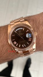Rolex Day Date Kahverengi 228235 Chocolate Roman Dial 40mm Rose Replika Saat
