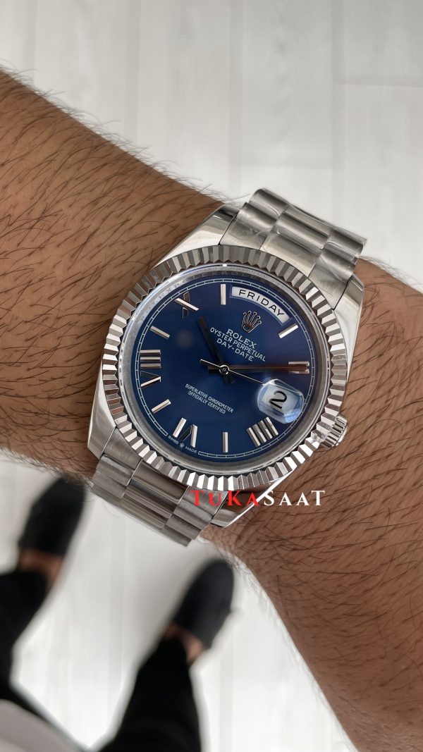 Rolex Day Date Mavi 228239 Blue Roman Dial 40mm Silver Replika Saat Rolex Day Date Mavi 228239 Blue Roman Dial 40mm Silver Replika Saat