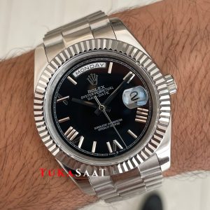 Rolex Day Date Siyah 228239 Black Roman Dial 40mm Replika Saat