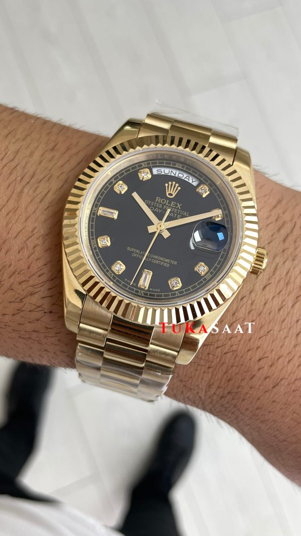 Rolex Day Date Siyah 228238 Diamond Black Dial Gold 40mm Replika Saat