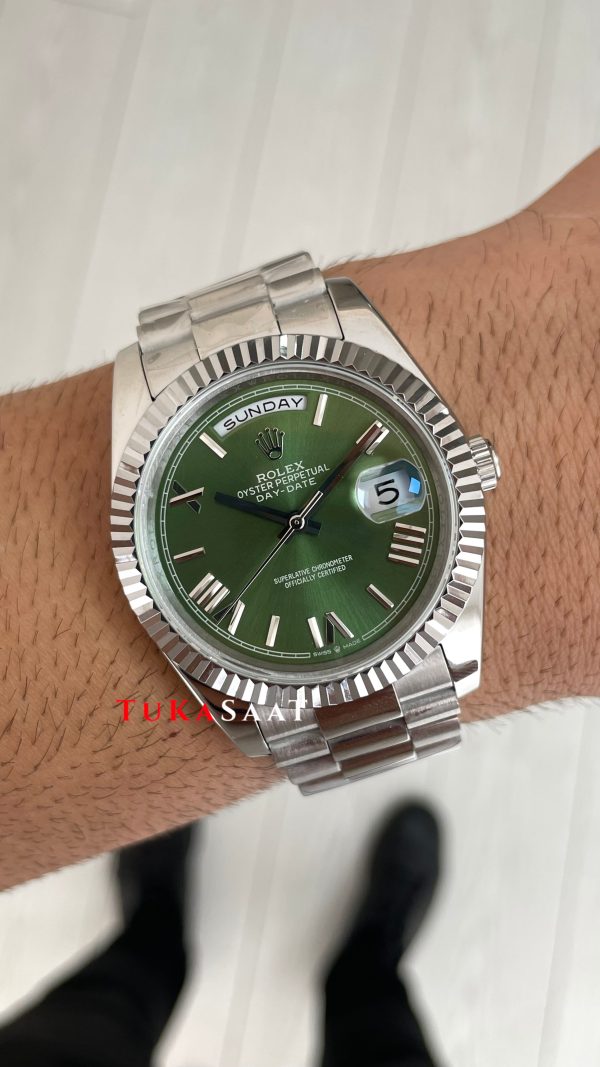 Rolex Day Date Yeşil Kadran 228239 Olive Green 40mm Replika Saat Rolex Day Date Yeşil Kadran 228239 Olive Green 40mm Replika Saat