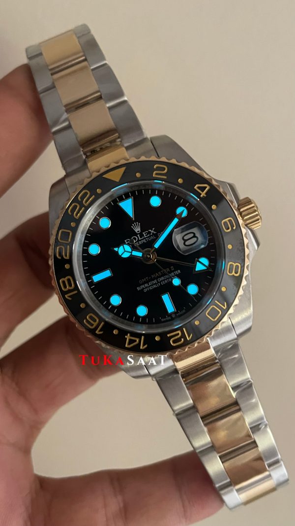 Rolex Green Arrow Gmt Master II 116713LN Two Tone Gold 40mm Replika Saat Rolex Green Arrow Gmt Master II 116713LN Two Tone Gold 40mm Replika Saat