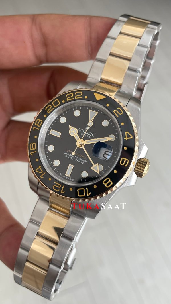 Rolex Green Arrow Gmt Master II 116713LN Two Tone Gold 40mm Replika Saat Rolex Green Arrow Gmt Master II 116713LN Two Tone Gold 40mm Replika Saat