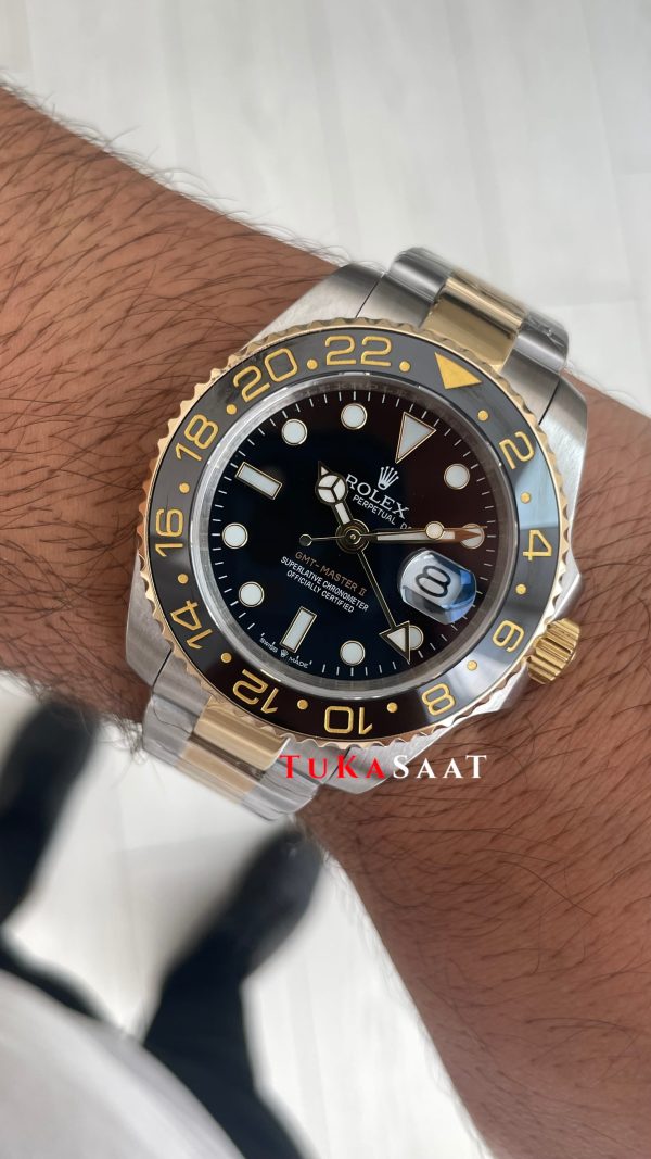 Rolex Green Arrow Gmt Master II 116713LN Two Tone Gold 40mm Replika Saat Rolex Green Arrow Gmt Master II 116713LN Two Tone Gold 40mm Replika Saat