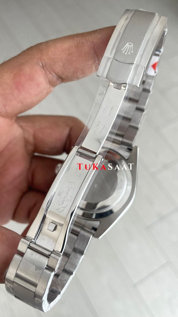 Rolex Oyster Perpetual 134300 Siyah 41mm Rolex Oyster Perpetual 134300 Siyah 41mm