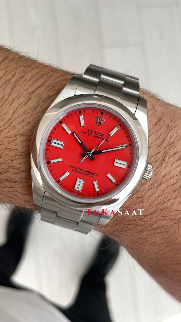 Rolex Oyster Perpetual Red Coral 124300 Mercan Kırmızı Kadran 41mm Replika Saat