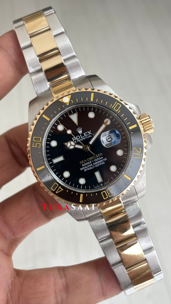 Rolex Sea Dweller 126603 Two Tone Gold 43mm Replika Saat Rolex Sea Dweller 126603 Two Tone Gold 43mm Replika Saat