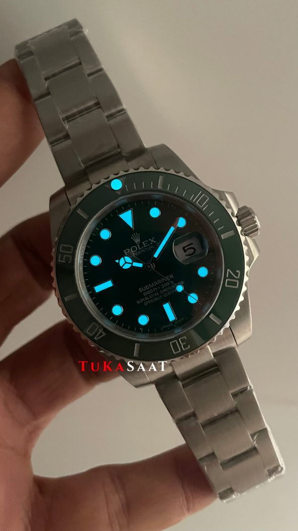 Rolex Submariner Hulk 116610LV Yeşil Kadran 40mm Replika Saat