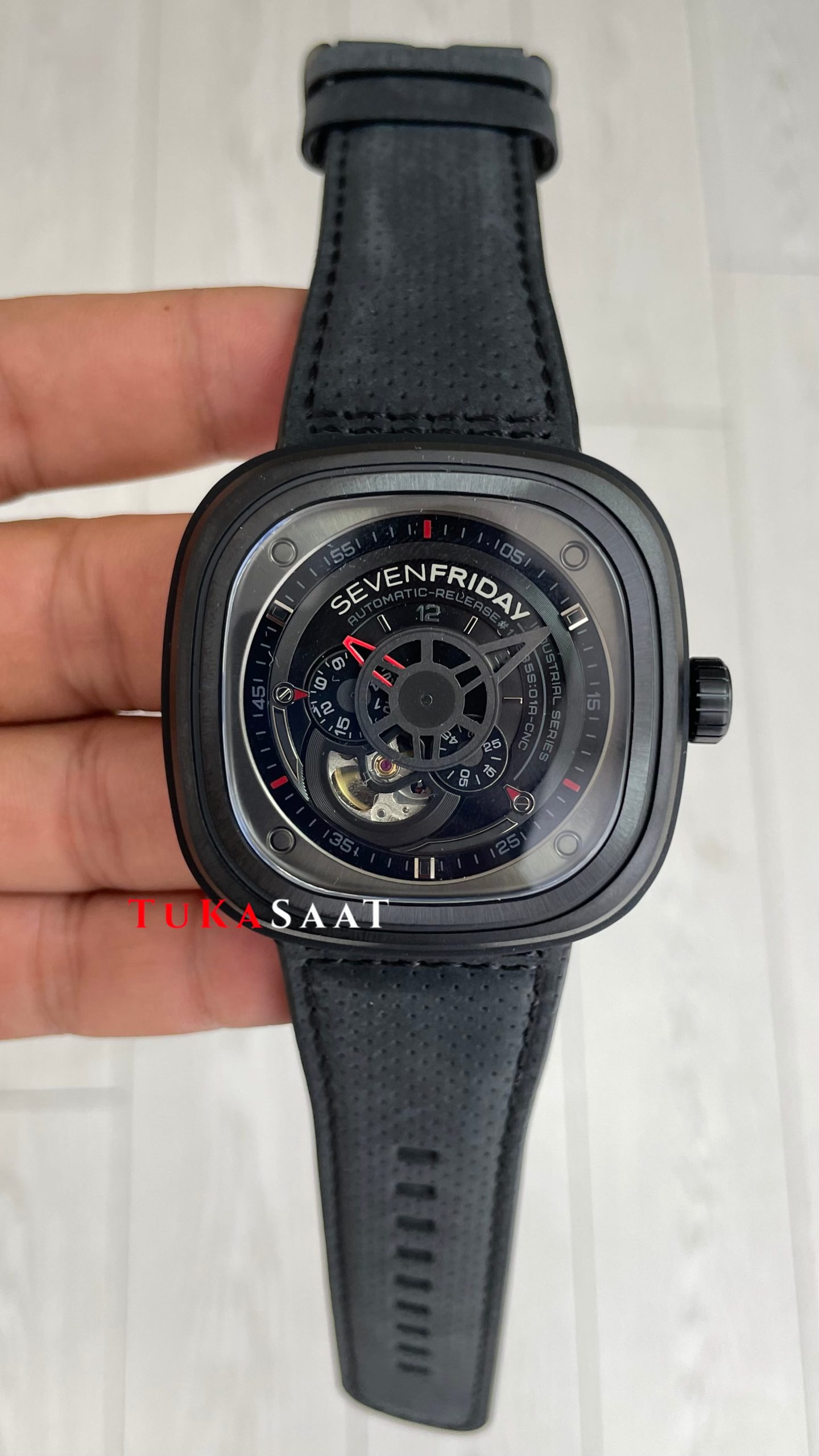 SevenFriday P Series Siyah P3/01 PVD Black 47mm Replika Saat SevenFriday P Series Siyah P3/01 PVD Black 47mm Replika Saat