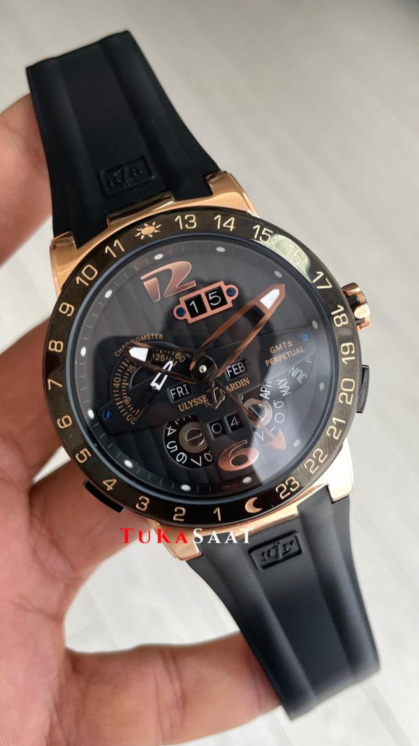 Ulysse Nardin El Toro GMT Perpetual Calendar Executive Siyah Kadran 43mm Rose Replika Saat