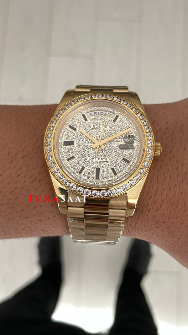 Rolex Day Date Pave Baguette Diamond 40mm Taşlı Kadran Gold Replika Saat
