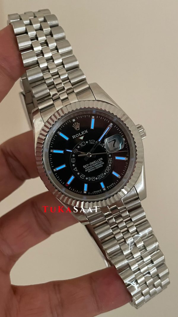 Rolex Sky Dweller Siyah 336934 Jubilee 42mm Replika Saat Rolex Sky Dweller Siyah 336934 Jubilee 42mm Replika Saat