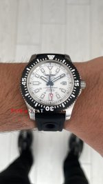 Breitling Superocean II Beyaz Y17393 Kauçuk 44mm Replika Saat