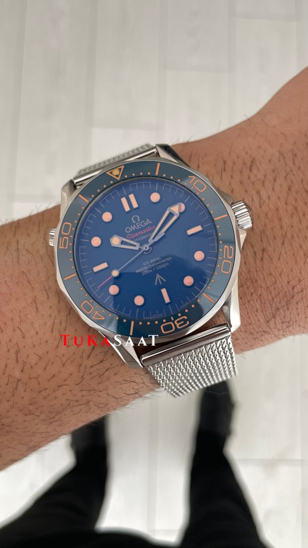 Omega Seamaster Diver 300M James Bond 007 Mavi Kadran 42mm Replika Saat