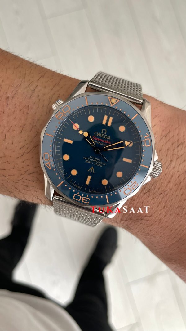 Omega Seamaster Diver 300M James Bond 007 Mavi Kadran 42mm Replika Saat
