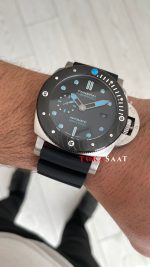 Panerai Submersible 1950 3 Days Amagnetic Titanium PAM01389 Siyah Kauçuk 47mm Replika Saat