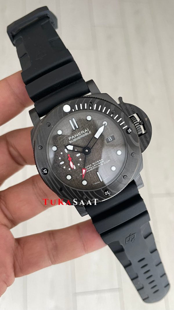 Panerai Submersible Luna Rossa Carbotech Pam01039 Gri Kadran 47mm Erkek Kol Saati
