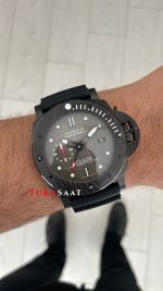 Panerai Submersible Luna Rossa Carbotech Pam01039 Gri Kadran 47mm Erkek Kol Saati