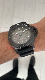 Panerai Submersible Luna Rossa Carbotech Pam01039 Gri Kadran 47mm Erkek Kol Saati