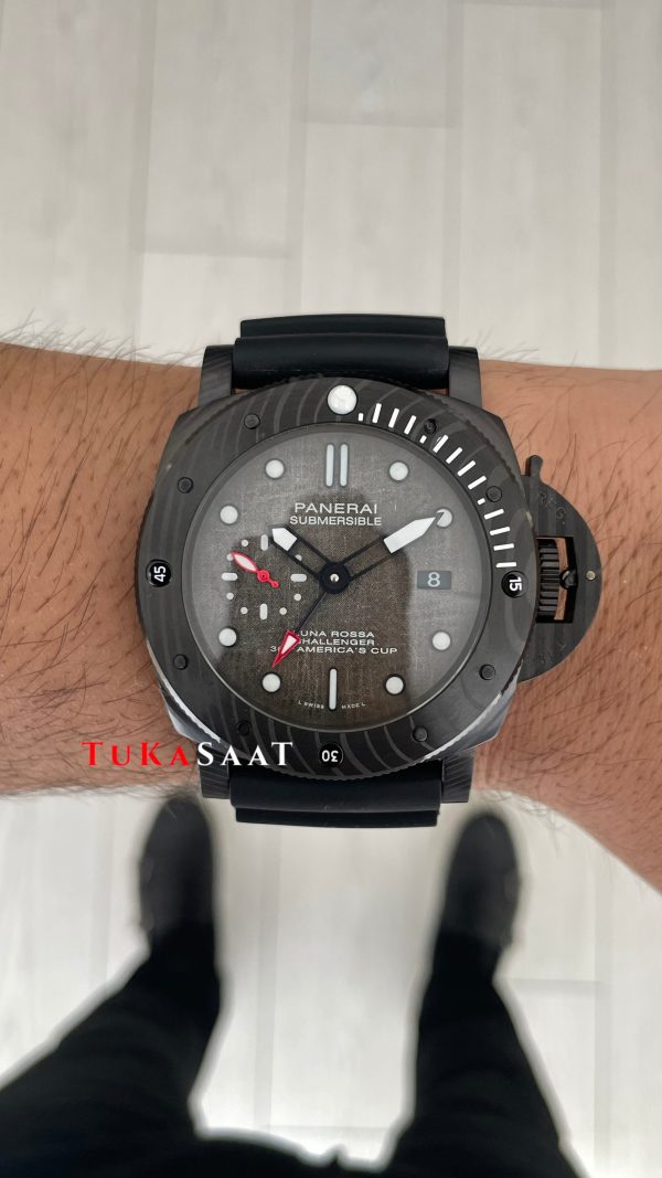 Panerai Submersible Luna Rossa Carbotech Pam01039 Gri Kadran 47mm Erkek Kol Saati