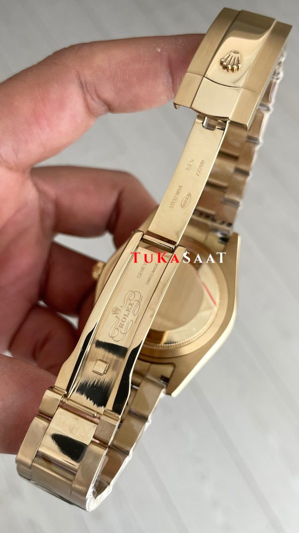 Rolex Sky Dweller Beyaz 336938 Oyster Gold 42mm Replika Saat