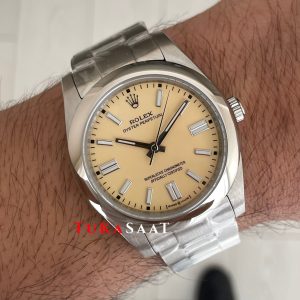 Rolex Oyster Perpetual 134300 Bej 41mm