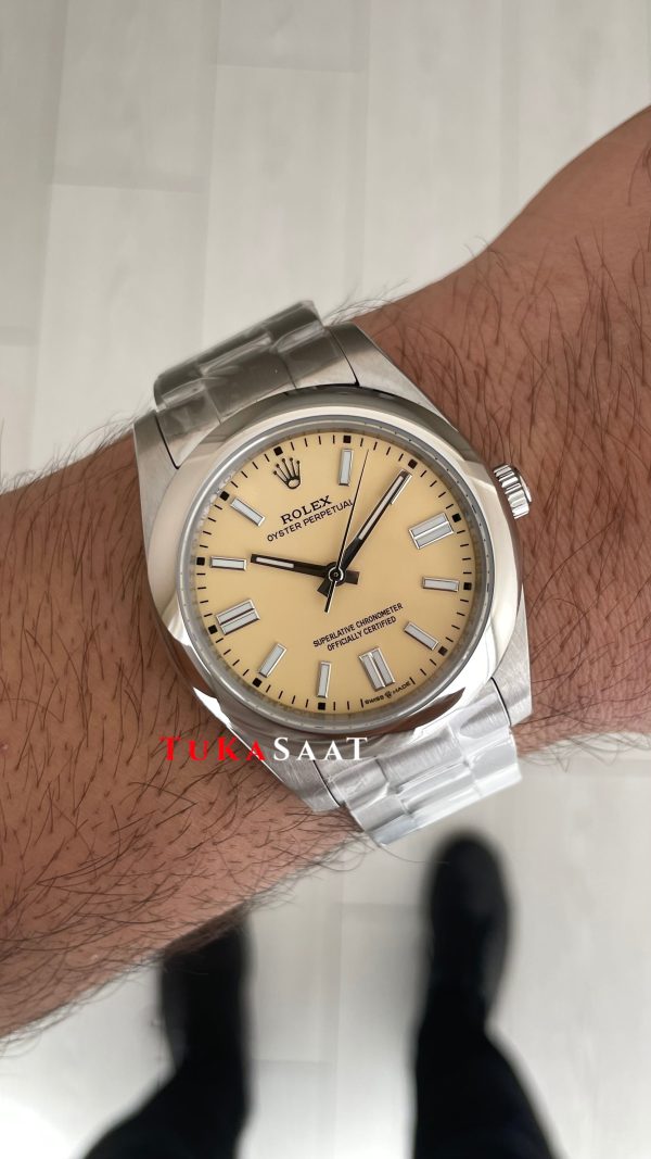 Rolex Oyster Perpetual 134300 Bej 41mm