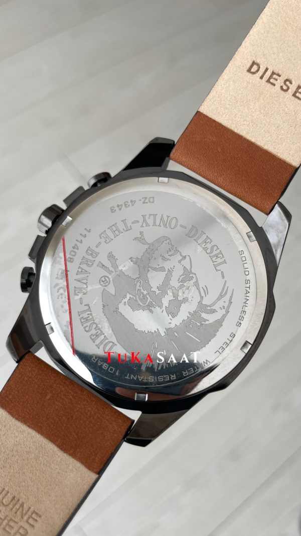 Diesel DZ4343 Mega Chief Black PVD Kahverengi 51mm Erkek Kol Saati Diesel DZ4343 Mega Chief Black PVD Kahverengi 51mm Erkek Kol Saati