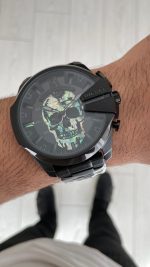Diesel DZ4582 Skull Mega Chief Black PVD 48mm Erkek Kol Saati
