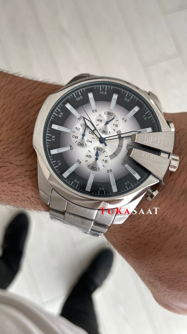 Diesel DZ4686 Mega Chief Beyaz Silver 48mm Erkek Kol Saati Diesel DZ4686 Mega Chief Beyaz Silver 48mm Erkek Kol Saati