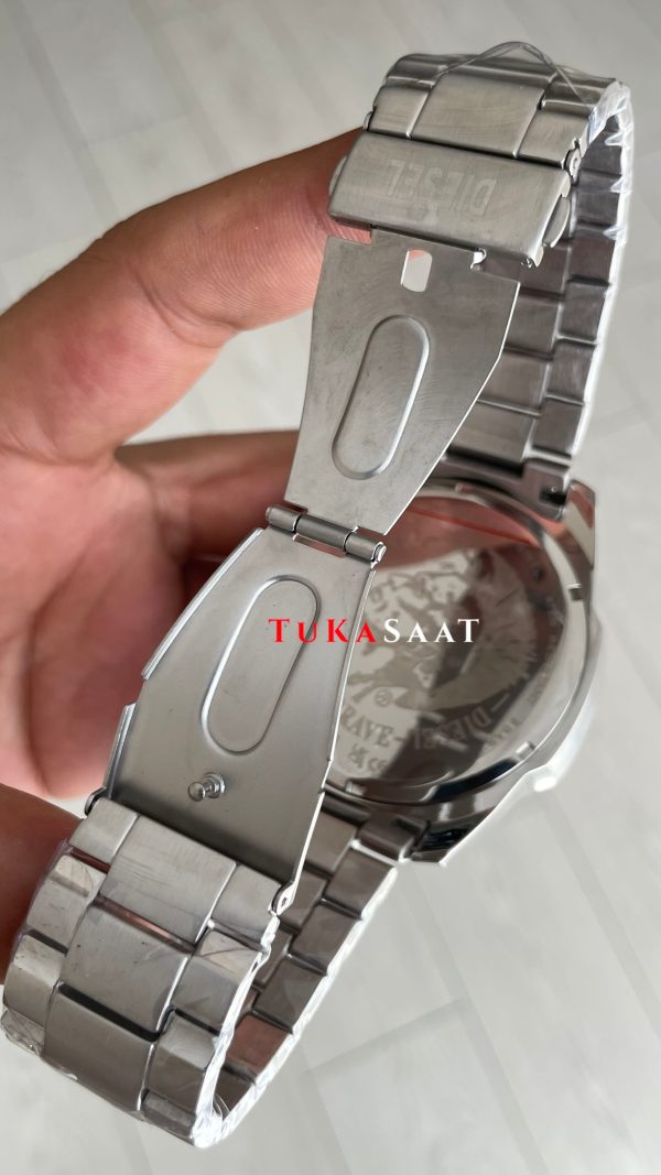 Diesel DZ4686 Mega Chief Beyaz Silver 48mm Erkek Kol Saati Diesel DZ4686 Mega Chief Beyaz Silver 48mm Erkek Kol Saati