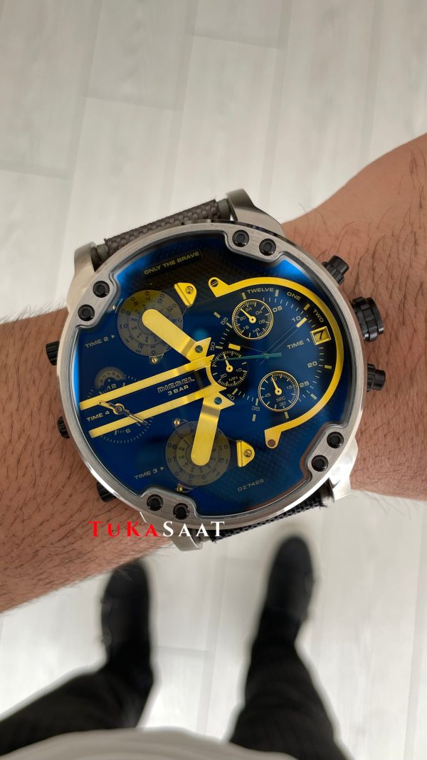 Diesel DZ7429 Mr. Daddy 2.0 Silver 57mm Erkek Kol Saati Diesel DZ7429 Mr. Daddy 2.0 Silver 57mm Erkek Kol Saati