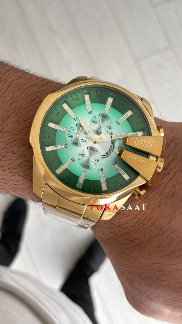 DZ4684 Mega Chief Yeşil Gold 48mm Erkek Kol Saati DZ4684 Mega Chief Yeşil Gold 48mm Erkek Kol Saati